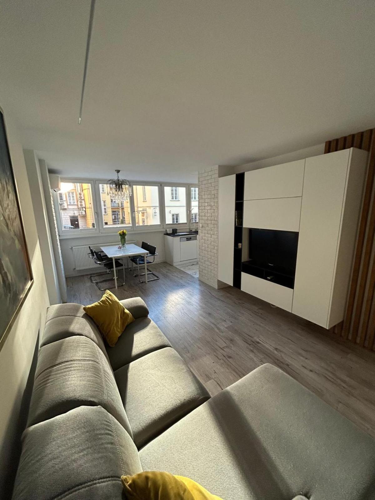 Old Town - Trebacka Apartment Warszawa Zewnętrze zdjęcie